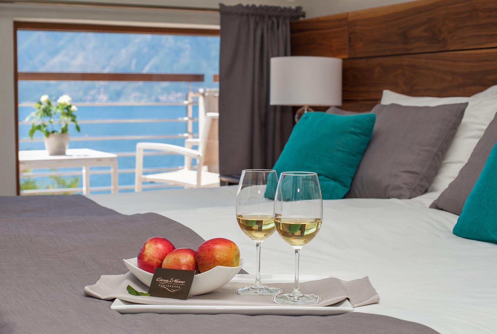 Hotel Casa Del Mare - Amfora Kotor Bagian luar foto