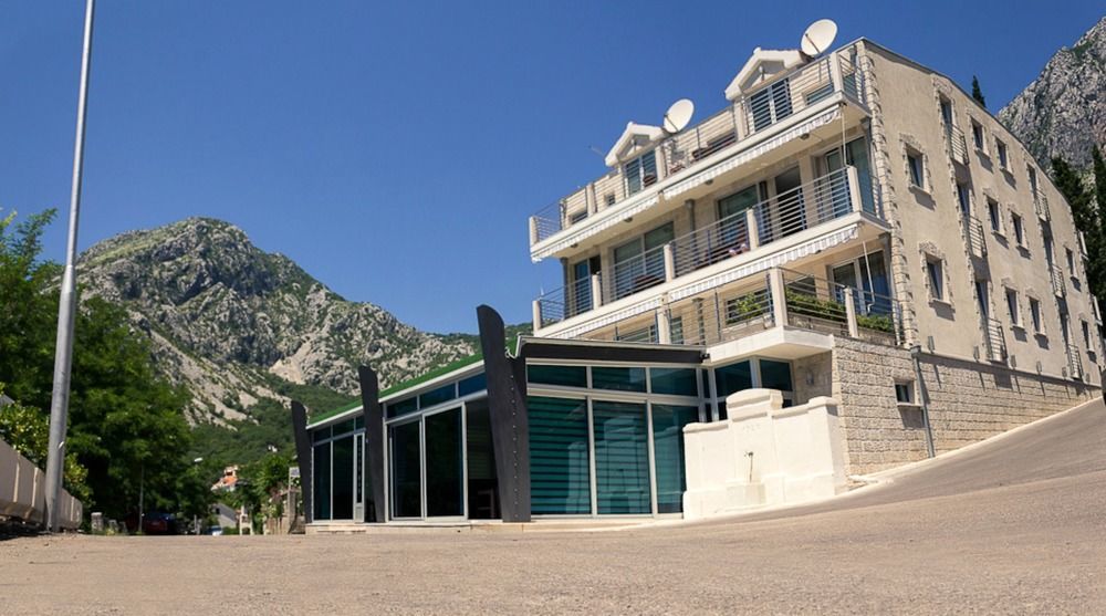 Hotel Casa Del Mare - Amfora Kotor Bagian luar foto